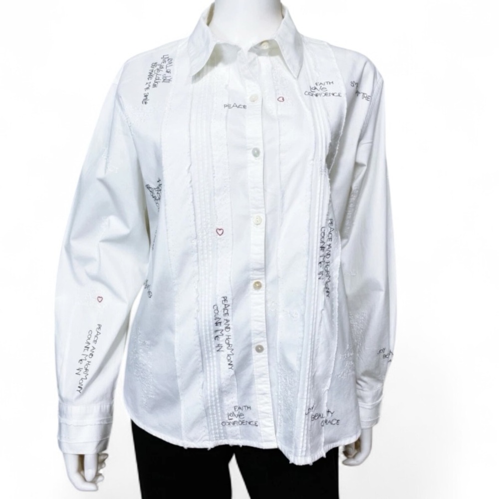 Chico’s embroidered text & hearts White Button-Up Shirt long sleeves Sz XL